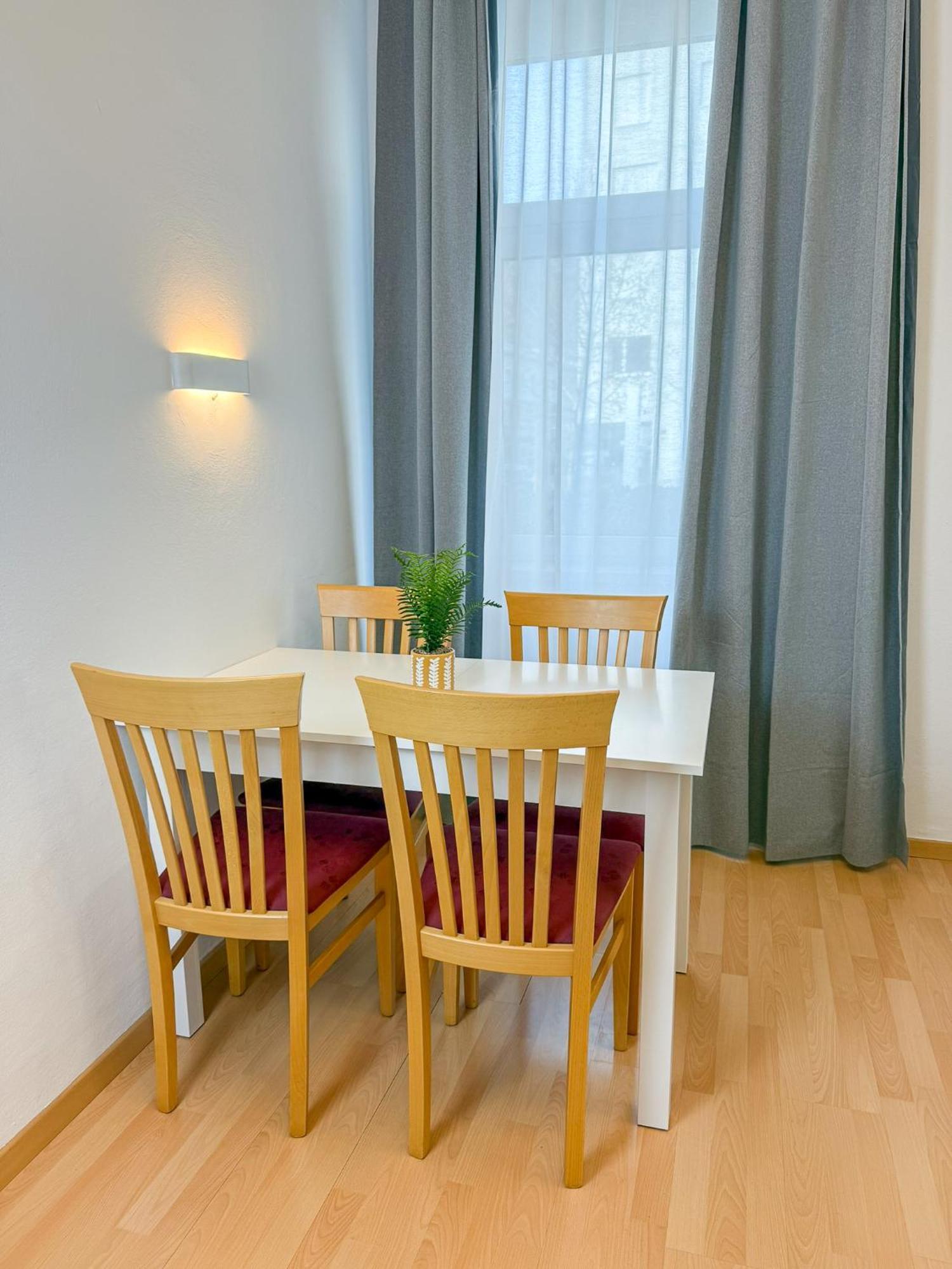 Serenity Apartment - Harmony レオーベン エクステリア 写真